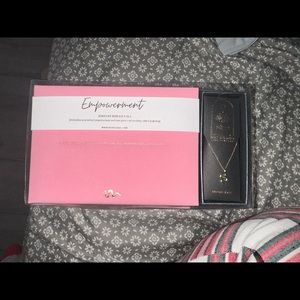 Snake necklace with jewelry box